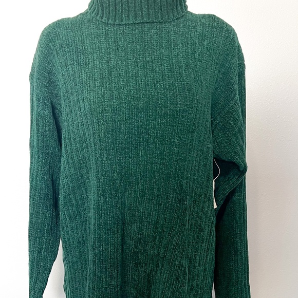 CHRISTOPHER & BANKS Women’s Turtleneck Sweater (Size L) - Picture 3 of 13